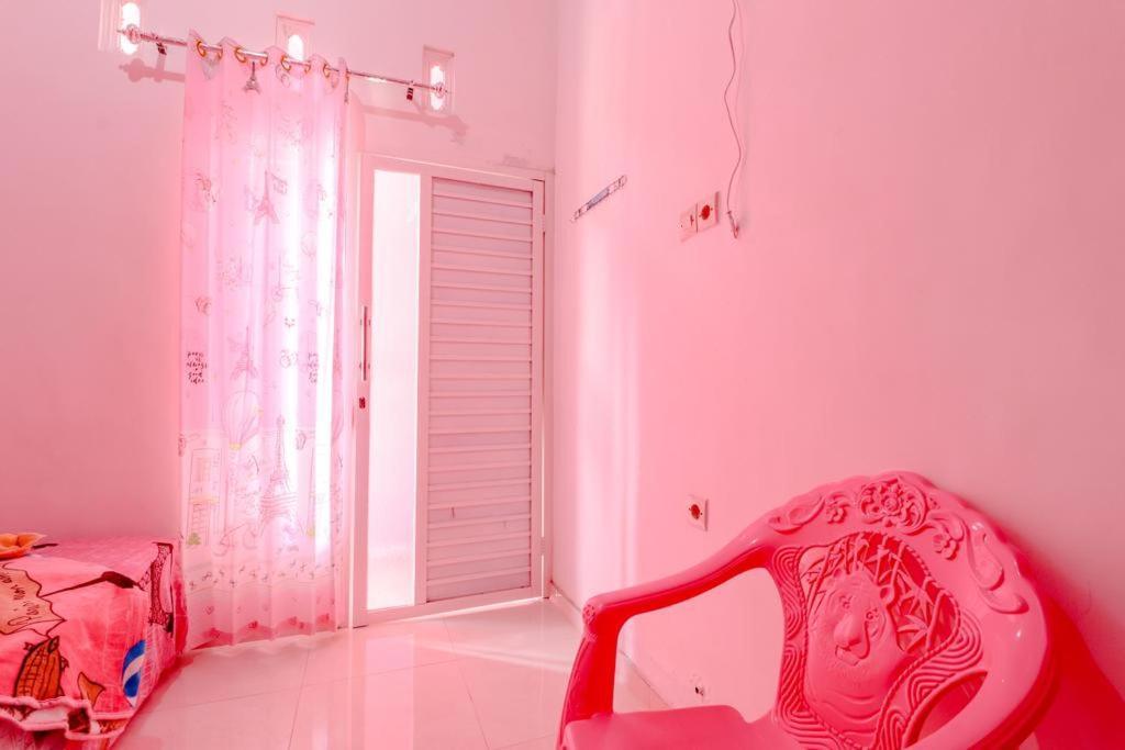 Pinky Guest House Syariah Kota Batu Kültér fotó