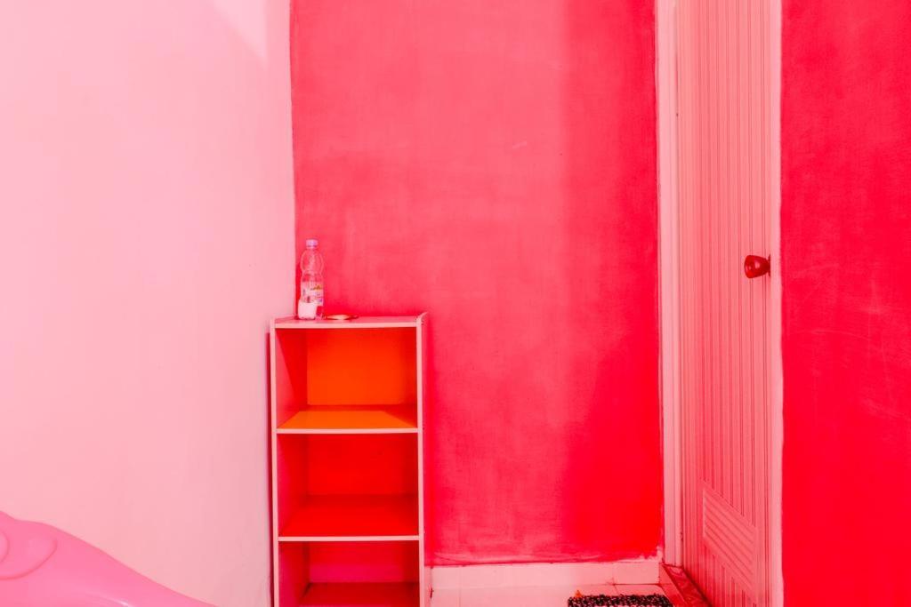Pinky Guest House Syariah Kota Batu Kültér fotó